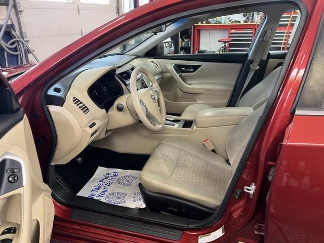 Nissan Altima 2.5 S Sedan 2016