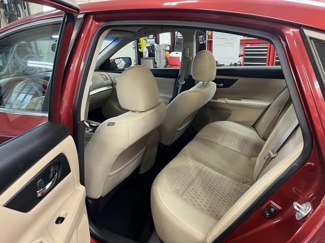 Nissan Altima 2.5 S Sedan 2016
