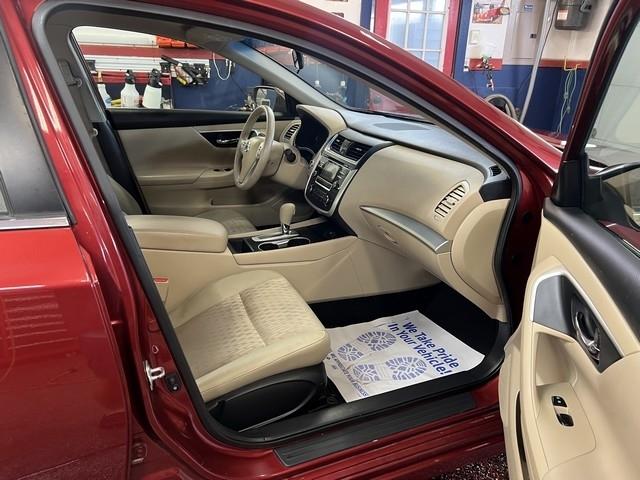 Nissan Altima 2.5 S Sedan 2016