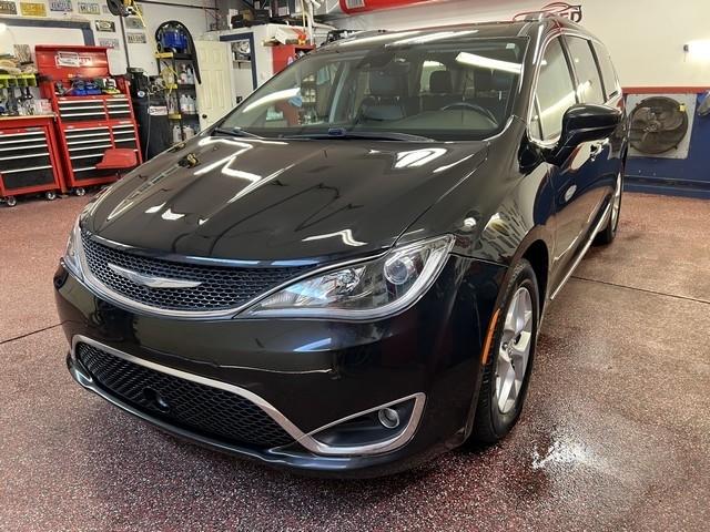 Chrysler Pacifica Touring-L Plus 2017