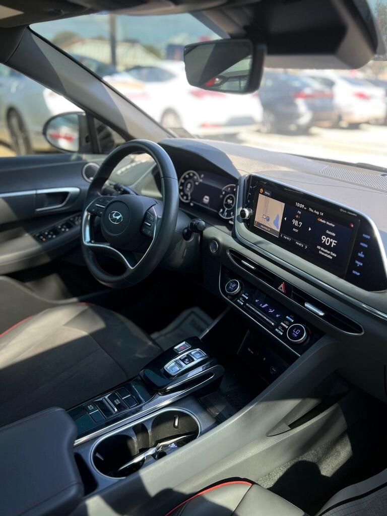 Hyundai Sonata  2021