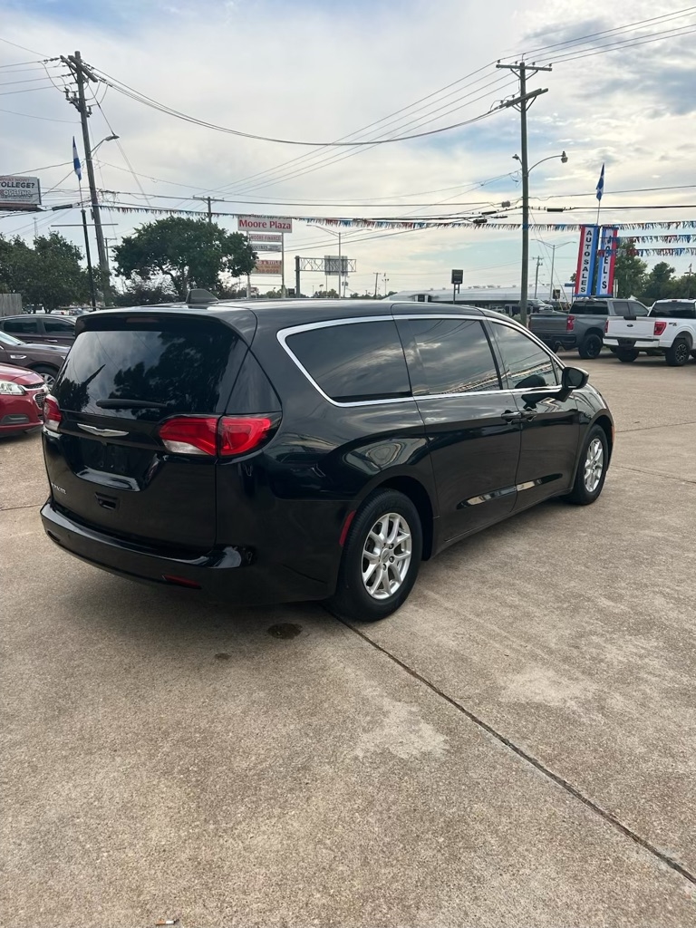 Chrysler Voyager  2022