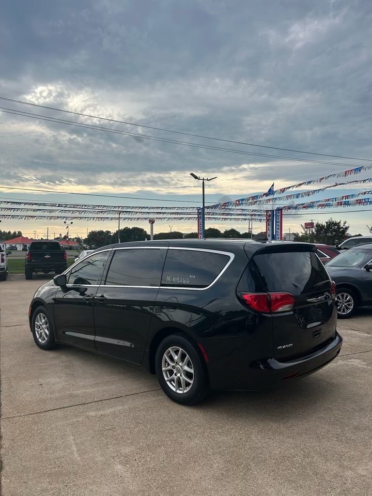 Chrysler Voyager  2022