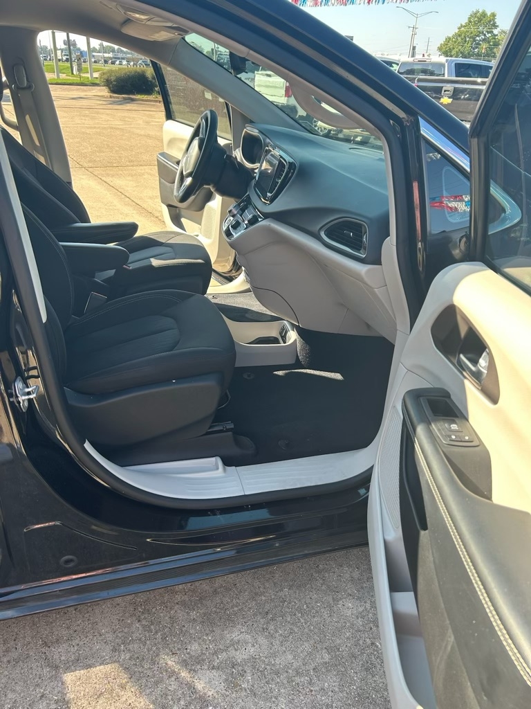 Chrysler Voyager  2022