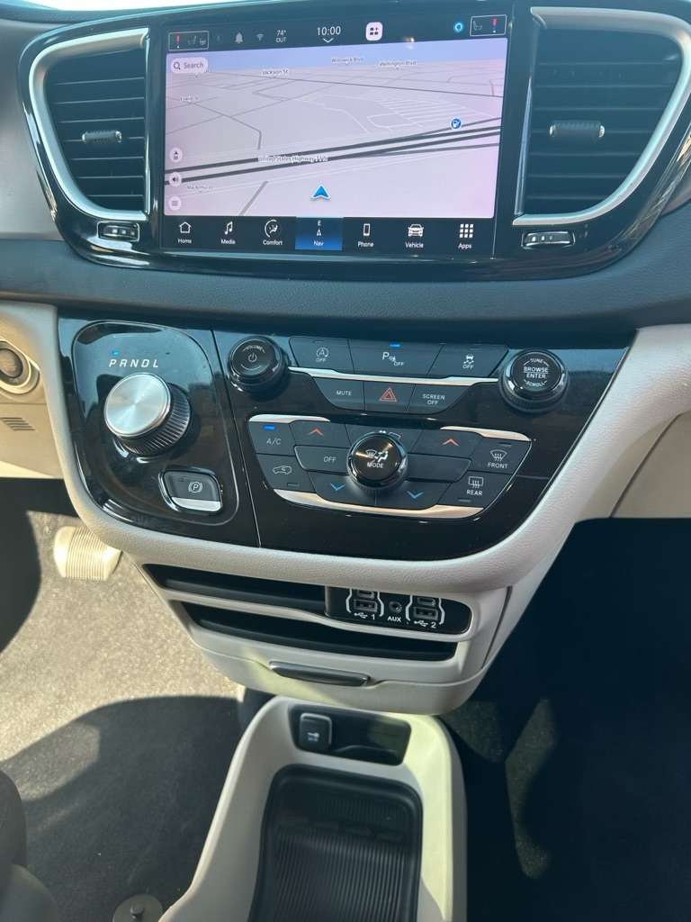 Chrysler Voyager  2022