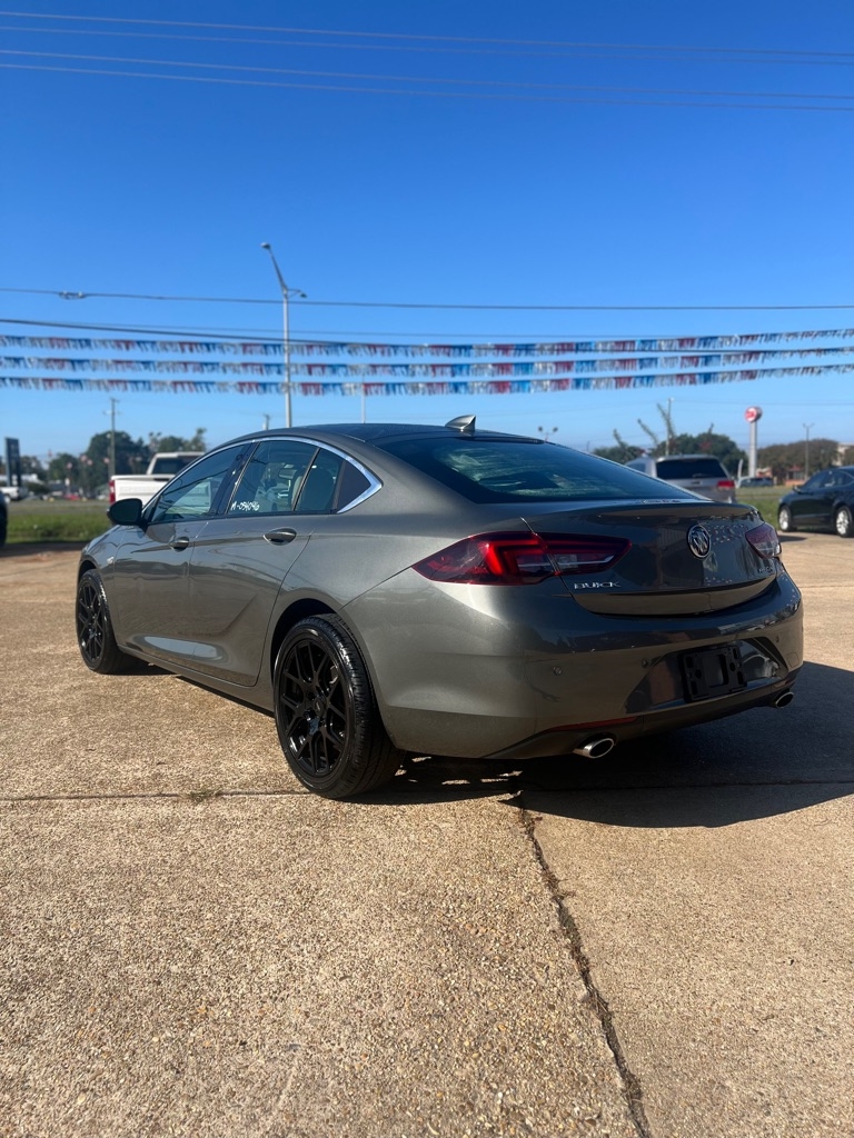 Buick Regal  2018
