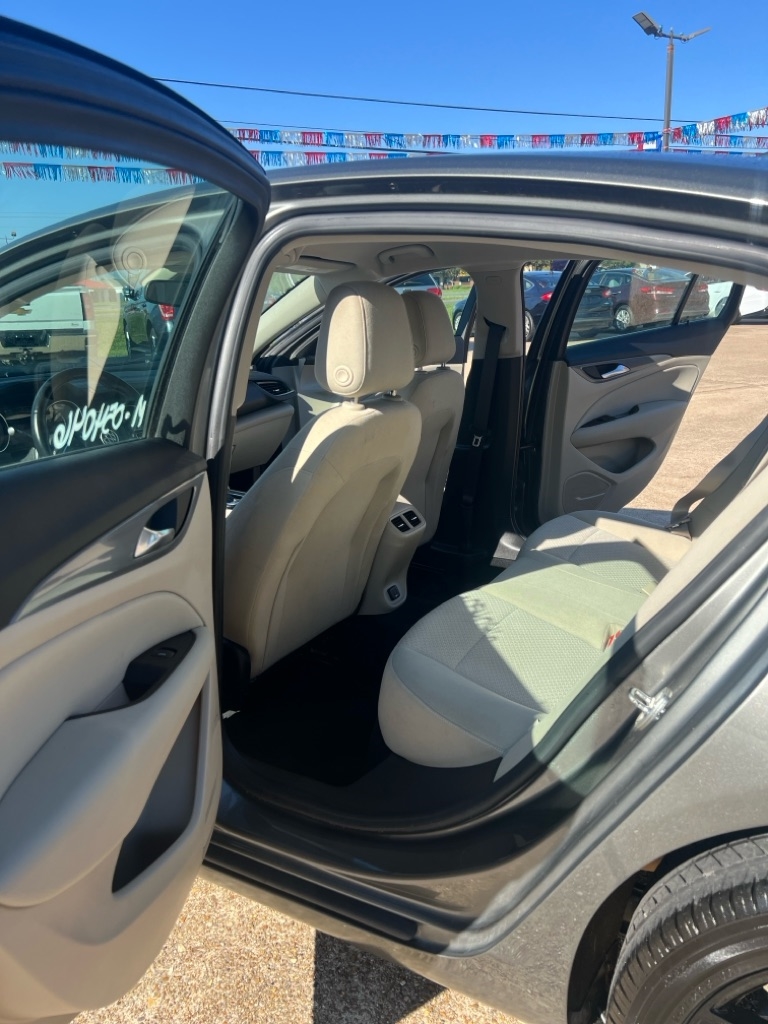 Buick Regal  2018