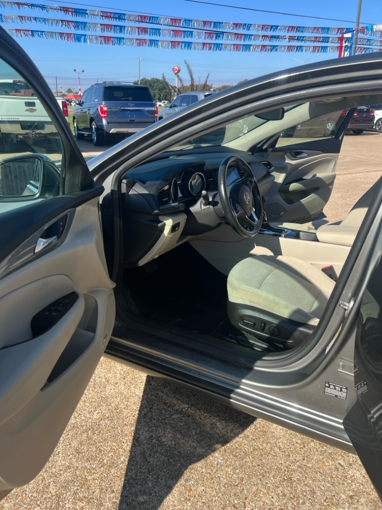 Buick Regal  2018