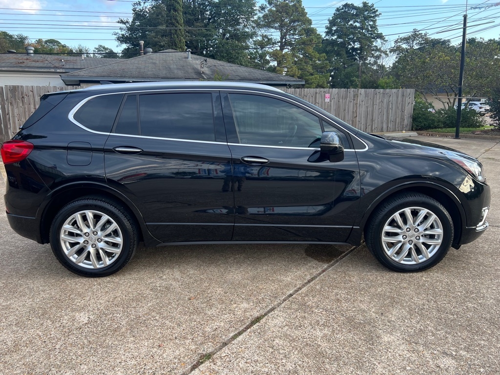 Buick Envision  2020