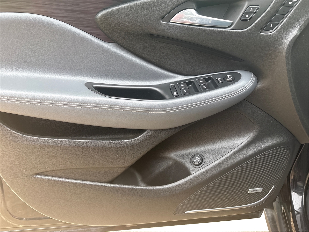 Buick Envision  2020