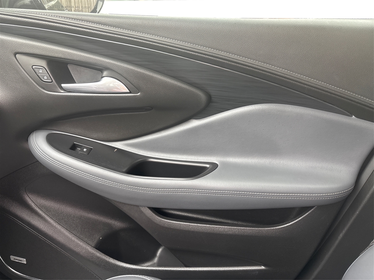 Buick Envision  2020