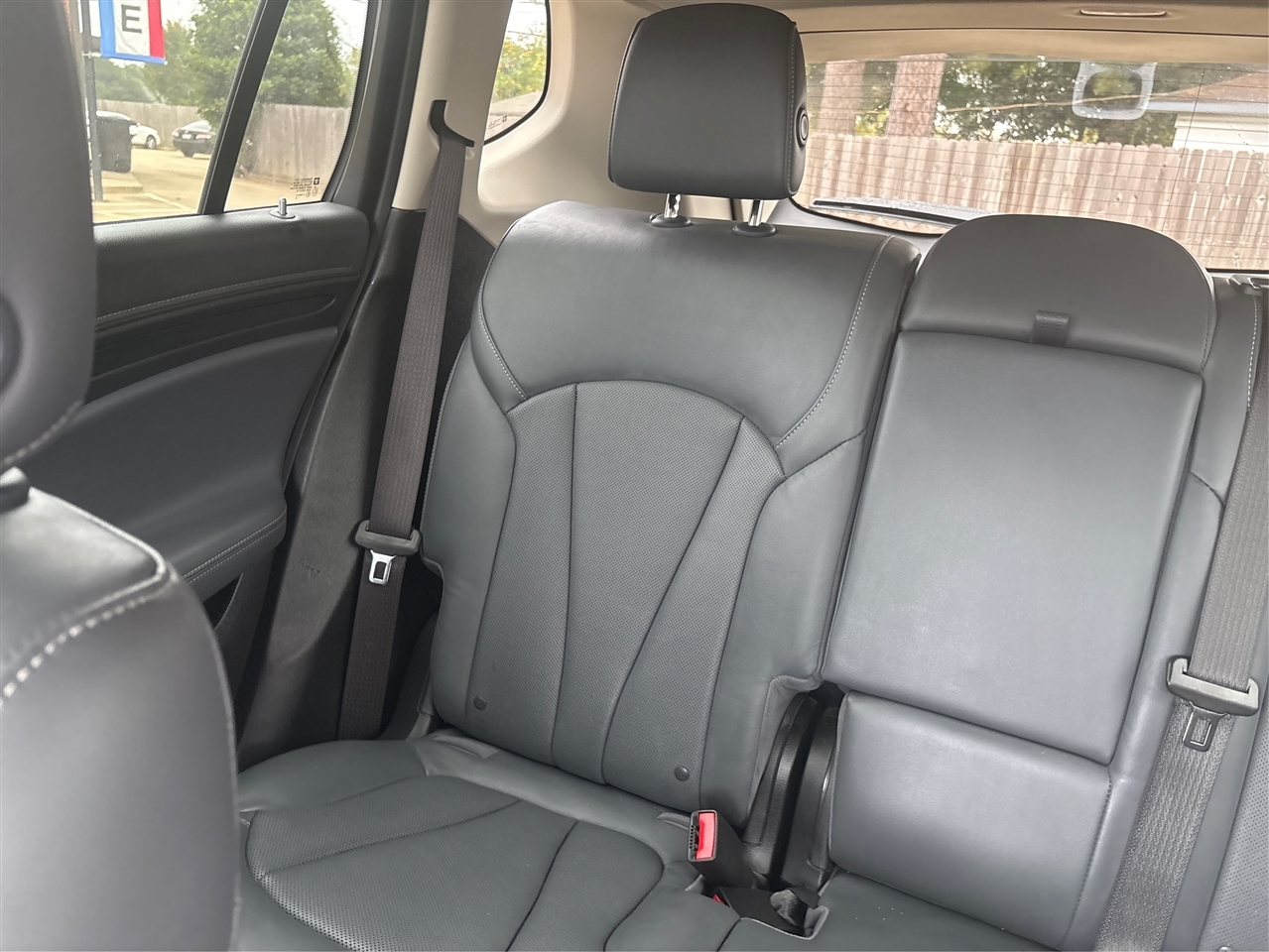 Buick Envision  2020