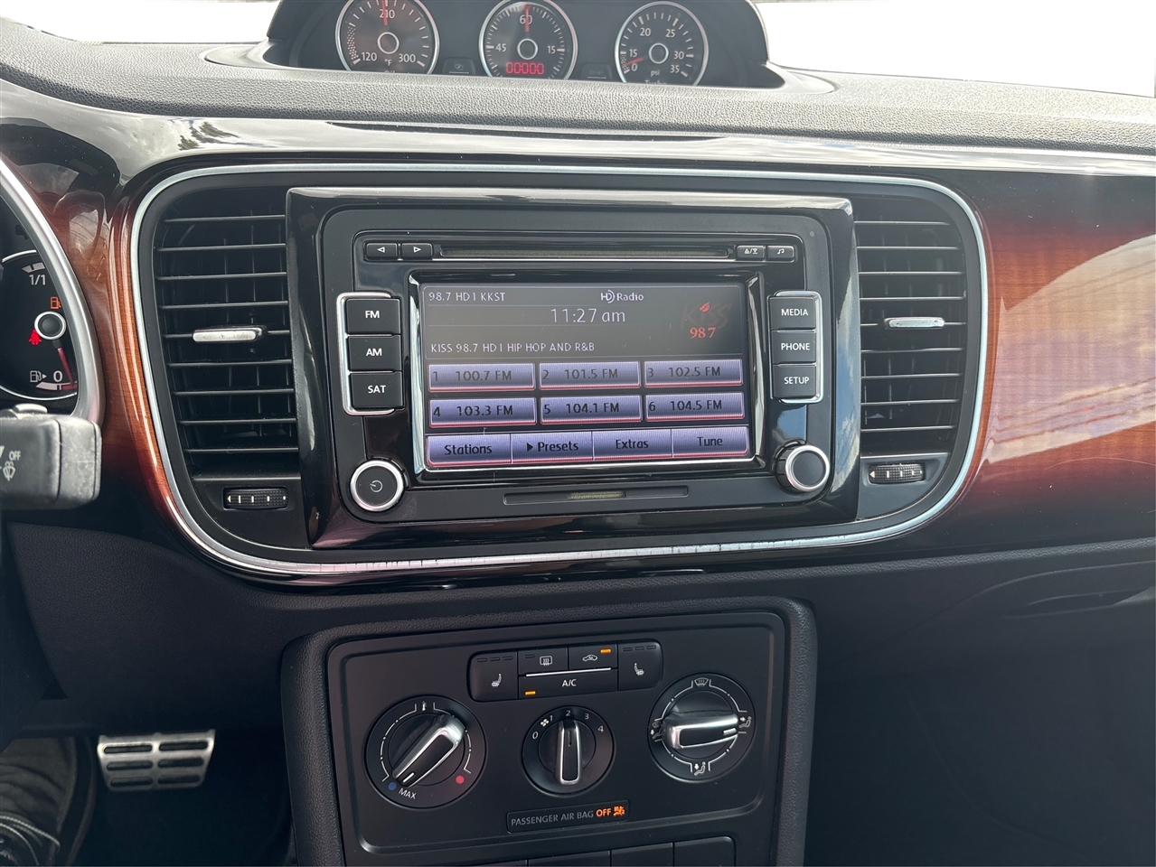 Volkswagen Beetle  2013