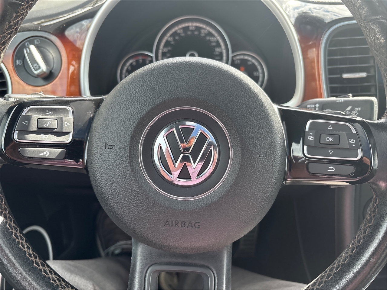 Volkswagen Beetle  2013