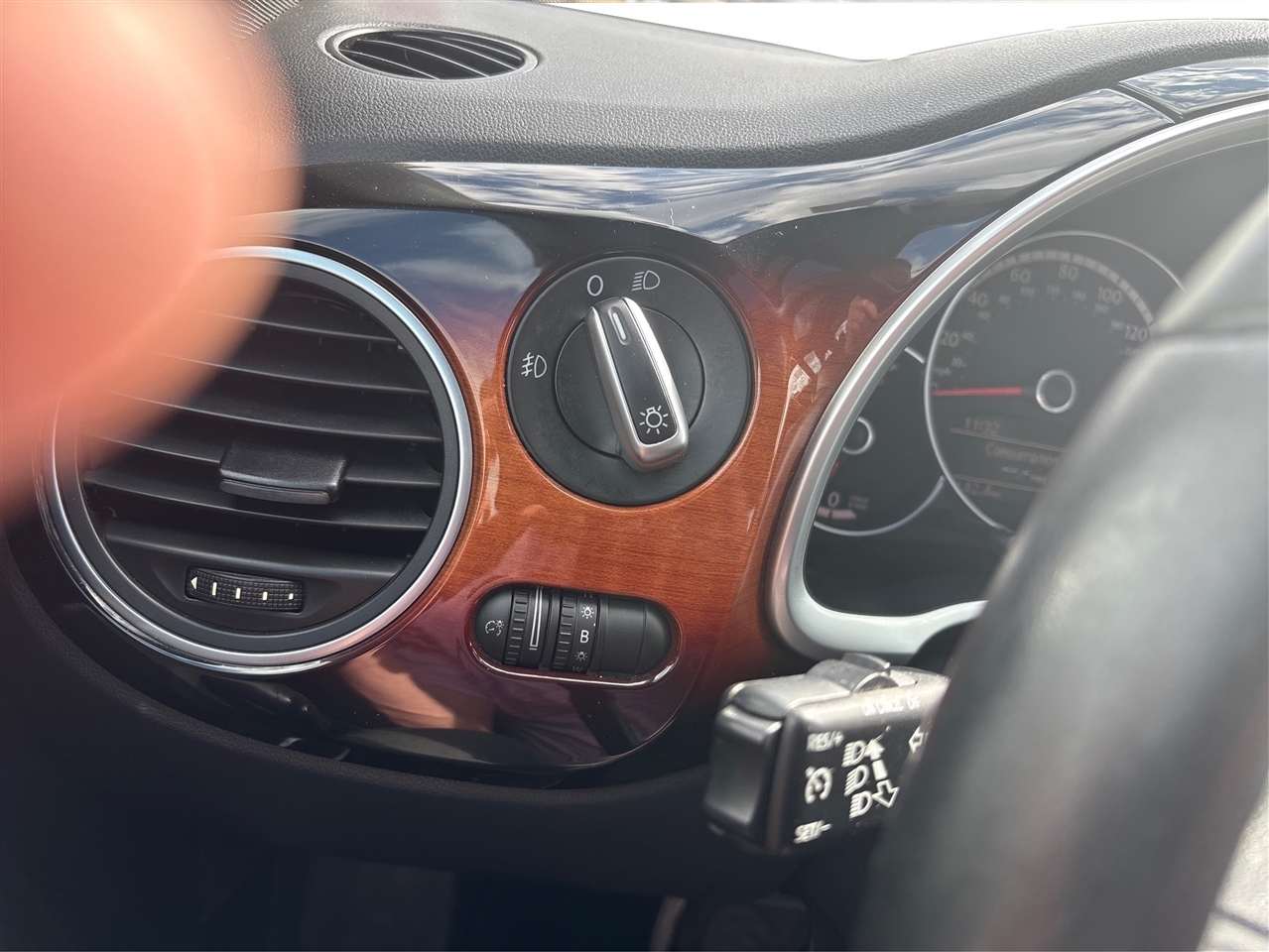 Volkswagen Beetle  2013