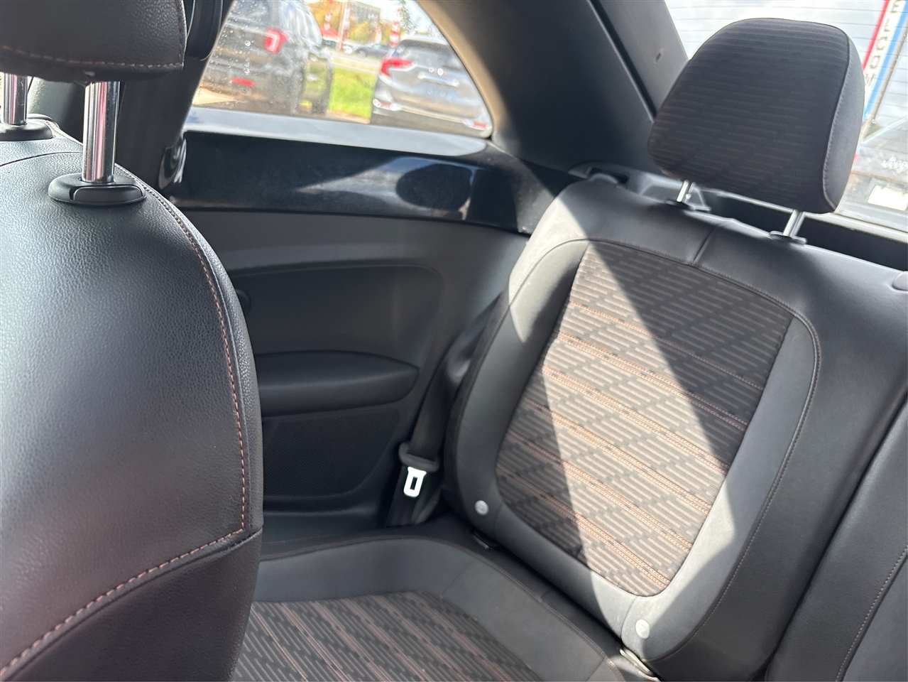 Volkswagen Beetle  2013