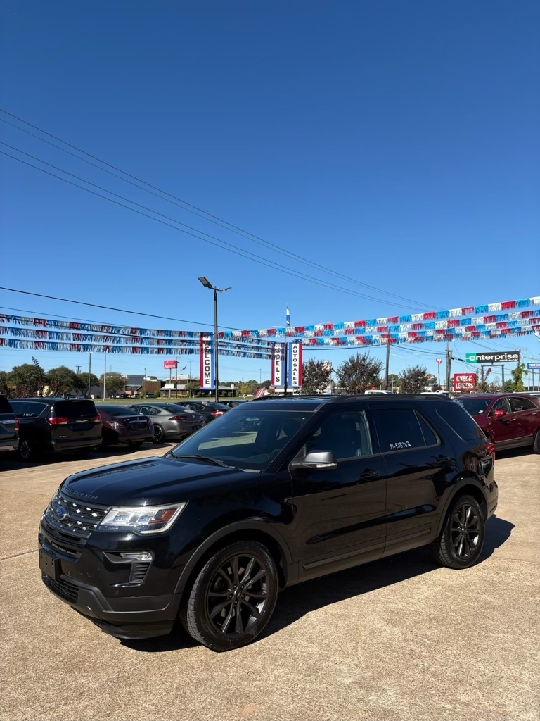 2019 Ford Explorer XLT's photo
