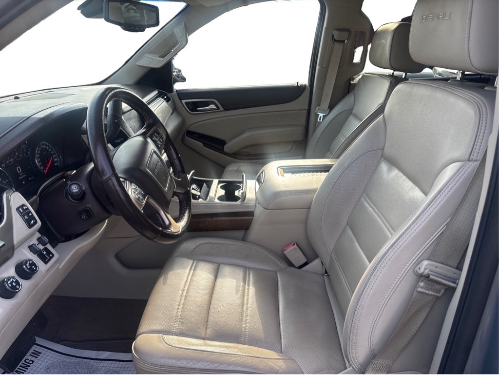 GMC Yukon Denali 4WD 2019