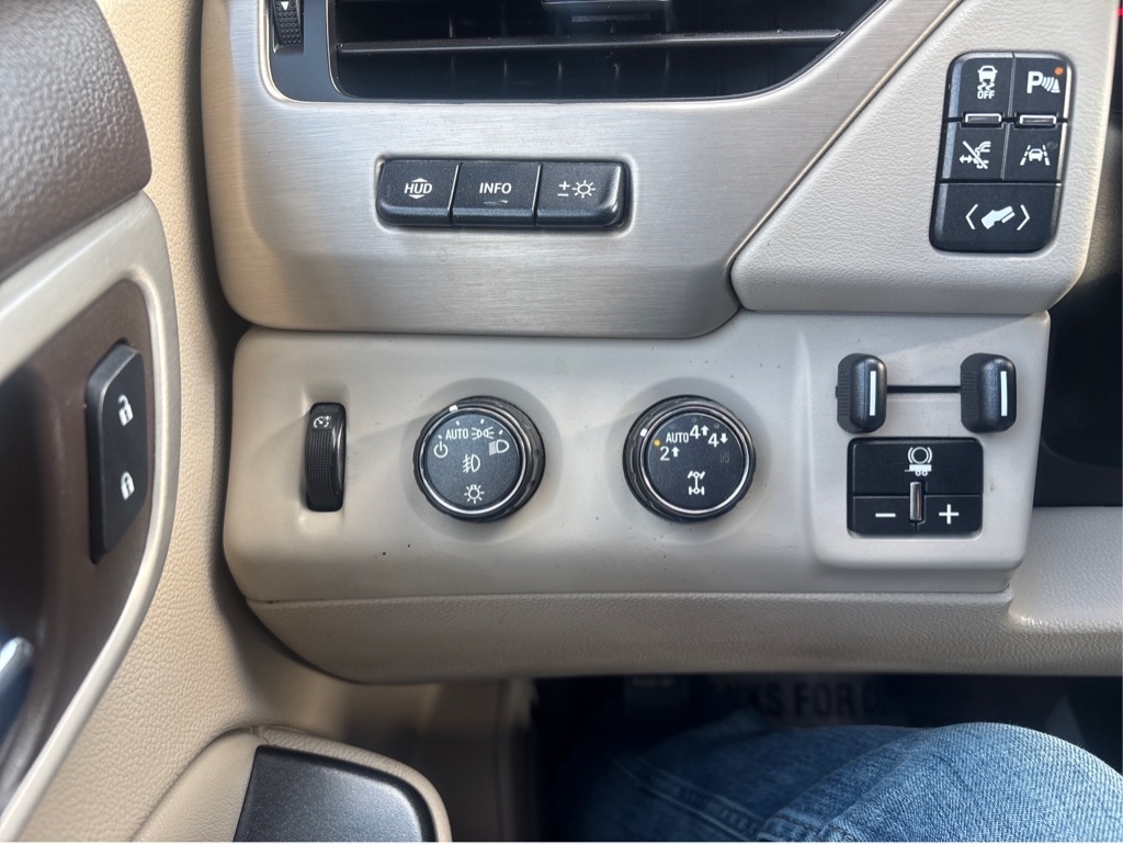 GMC Yukon Denali 4WD 2019