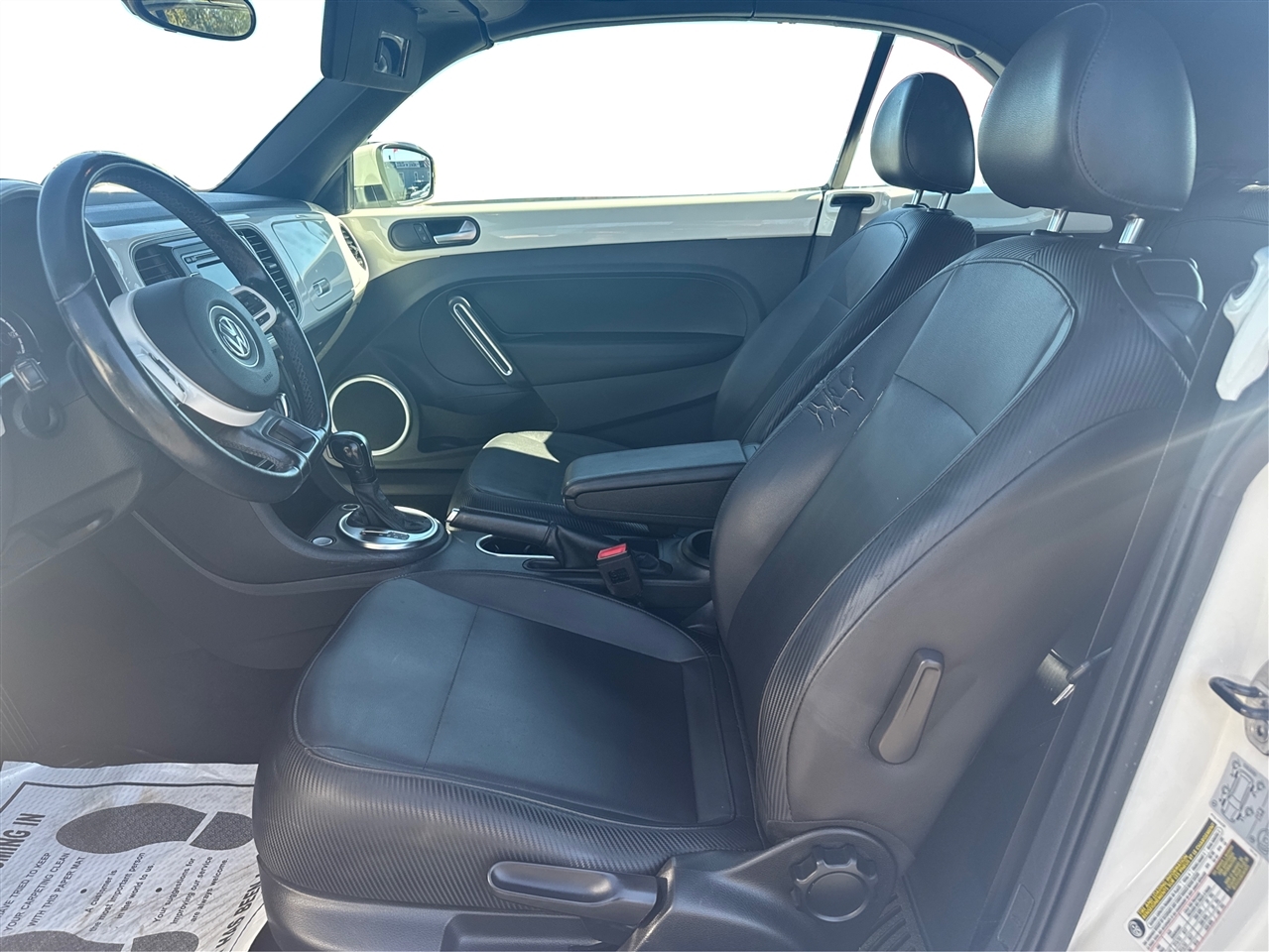 Volkswagen Beetle 2.5L Convertible 2013