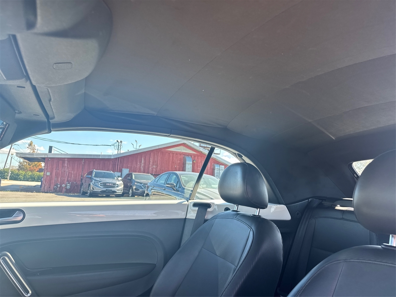 Volkswagen Beetle 2.5L Convertible 2013