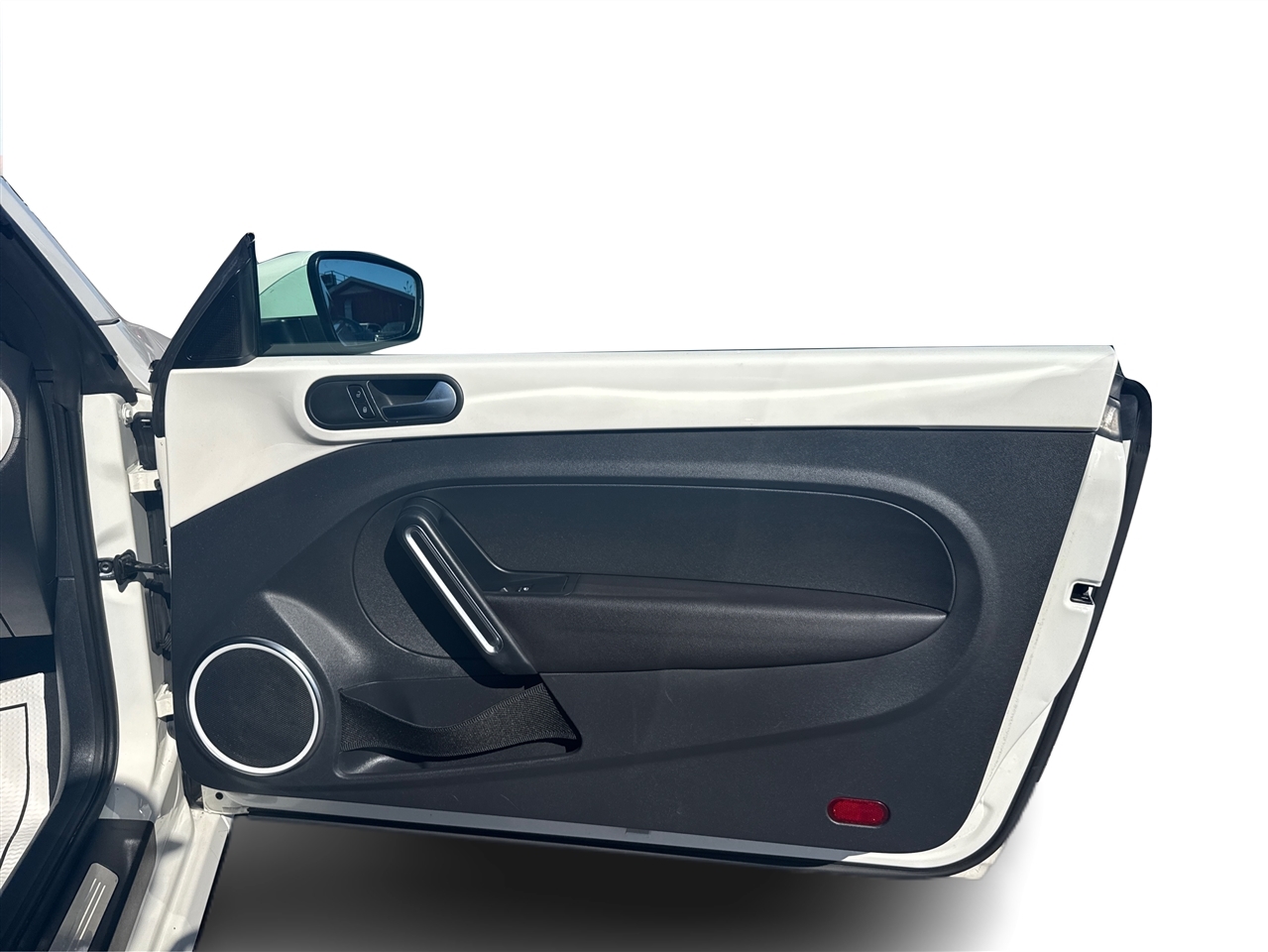 Volkswagen Beetle 2.5L Convertible 2013