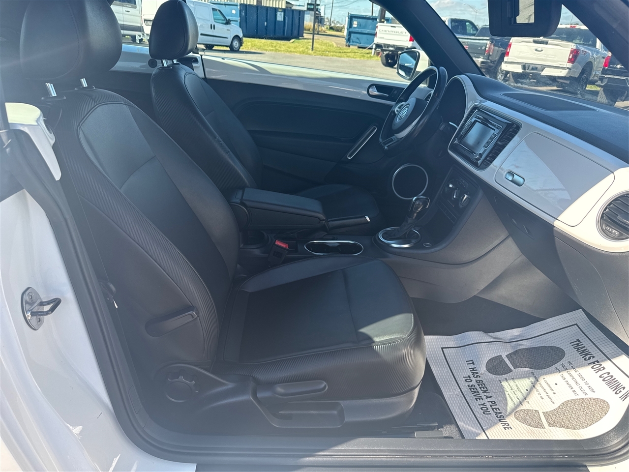 Volkswagen Beetle 2.5L Convertible 2013