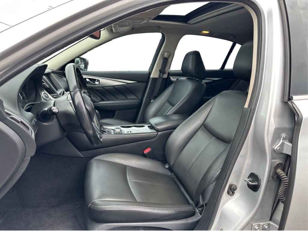 Infiniti Q50 3.0t LUXE 2020