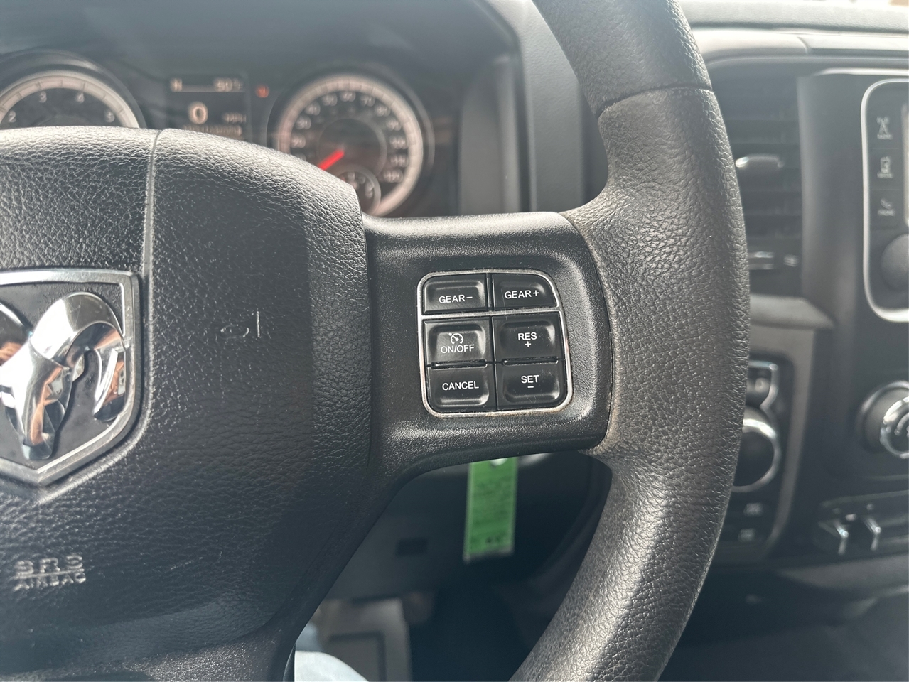 RAM 1500 Classic Tradesman Crew Cab SWB 4WD 2019