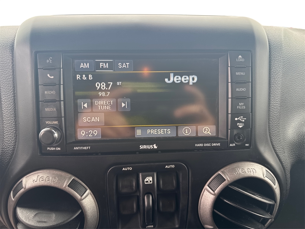 Jeep Wrangler Unlimited Sport 4WD 2014