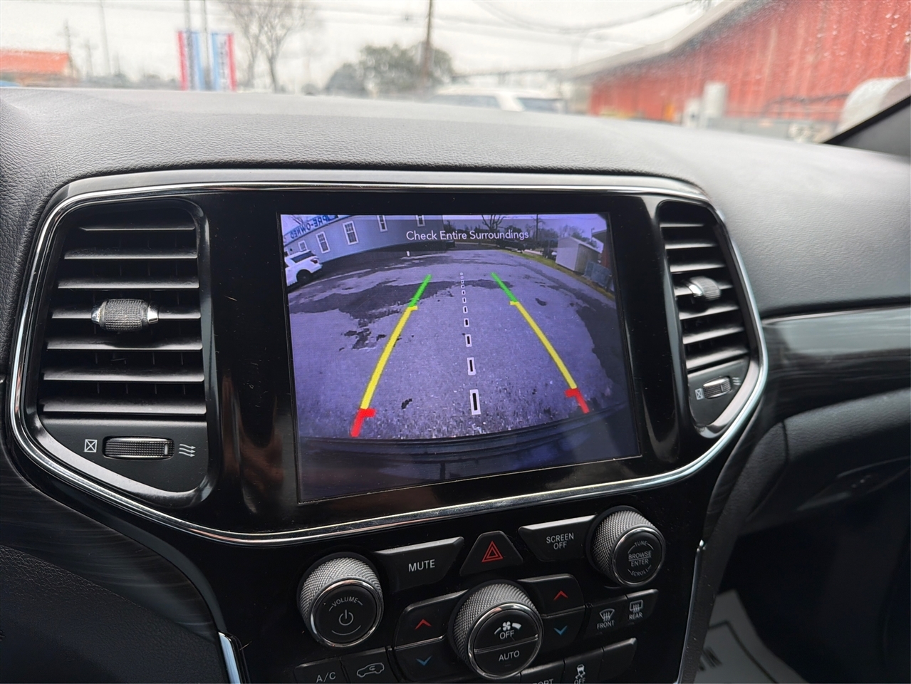 Jeep Grand Cherokee Laredo 2WD 2020