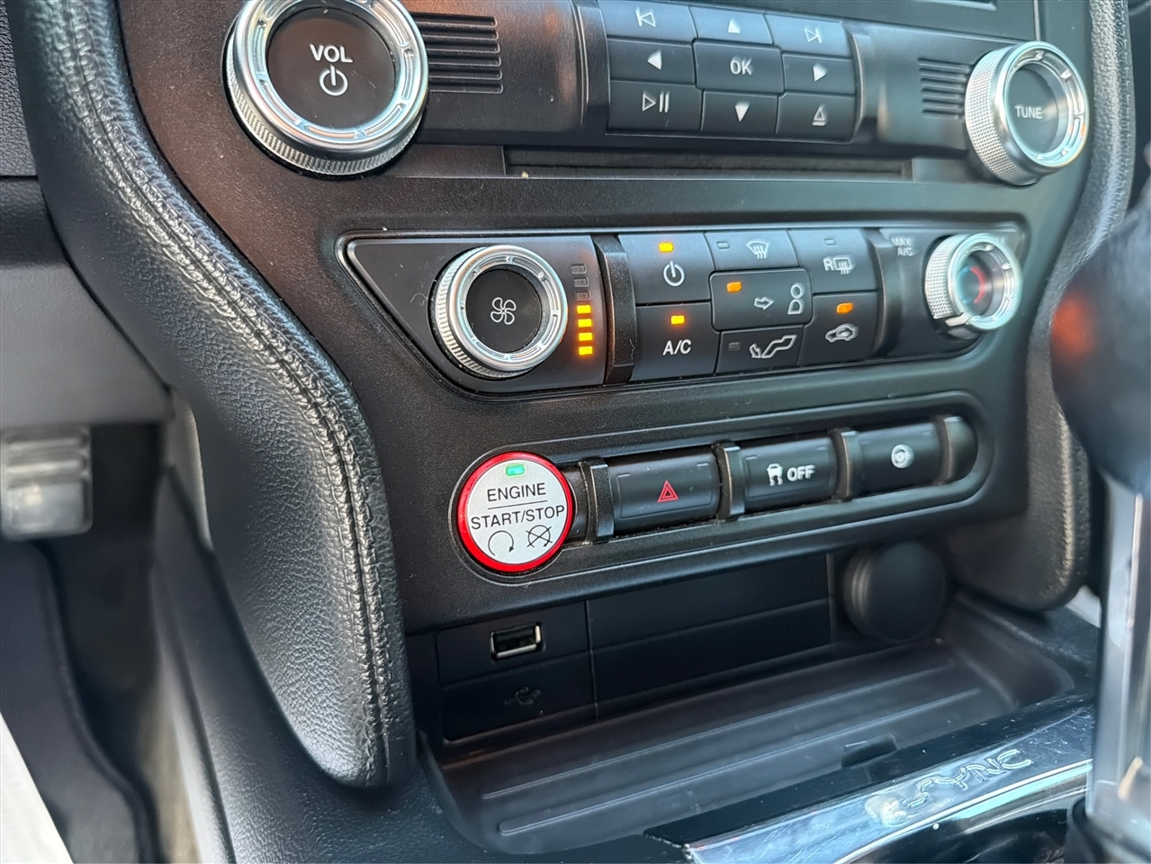 Ford Mustang EcoBoost Coupe 2016