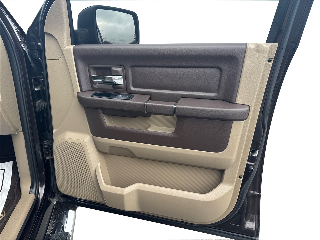 RAM 1500 ST Crew Cab 2WD 2011