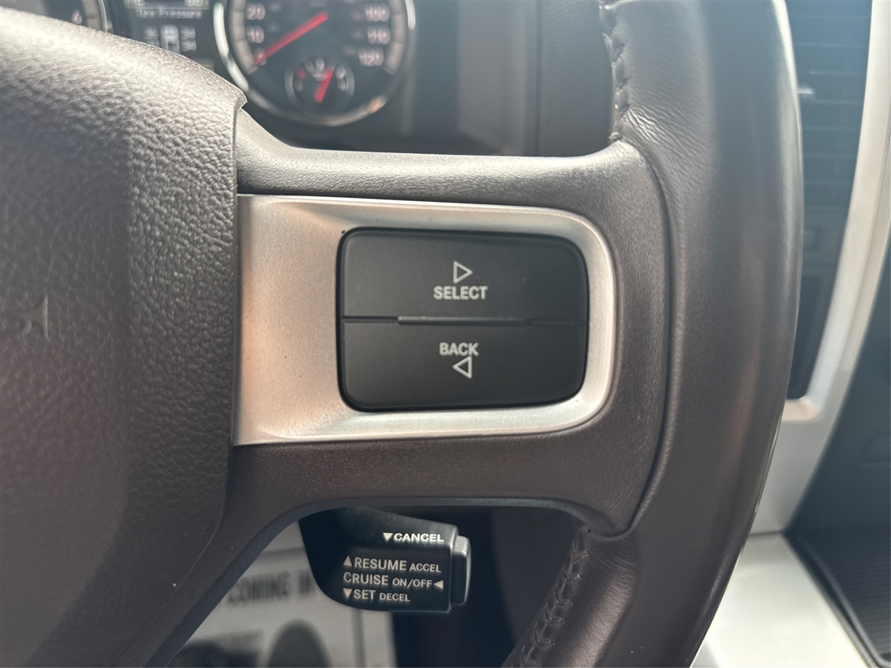 RAM 1500 ST Crew Cab 2WD 2011