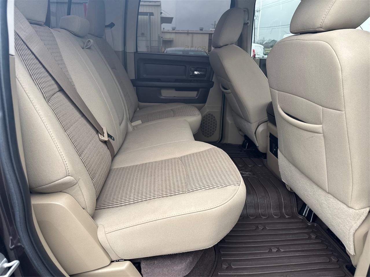 RAM 1500 ST Crew Cab 2WD 2011