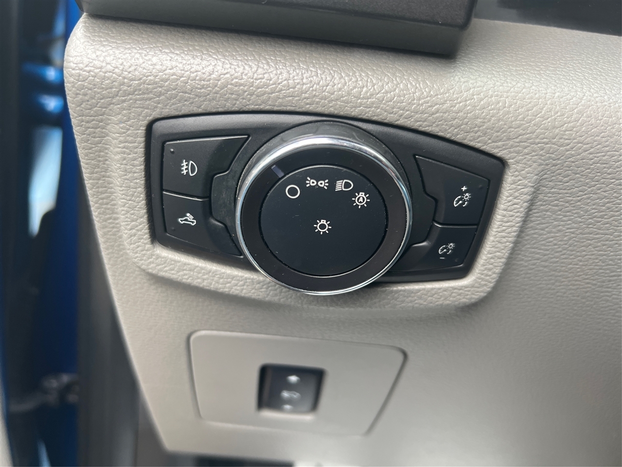 Ford F-150 XL SuperCrew 5.5-ft. Bed 2WD 2016