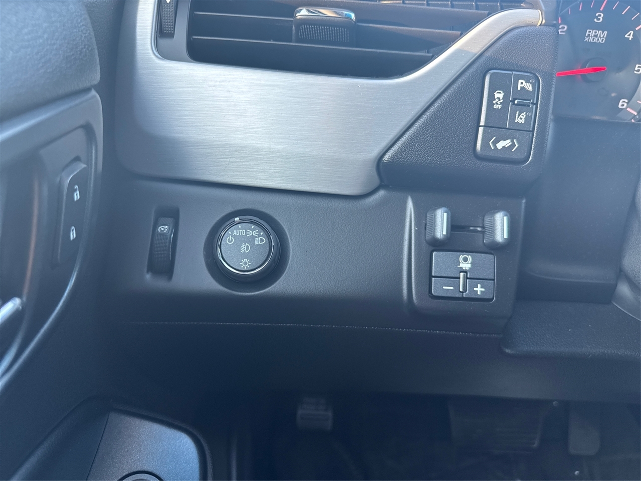 GMC Yukon SLT 2WD 2015