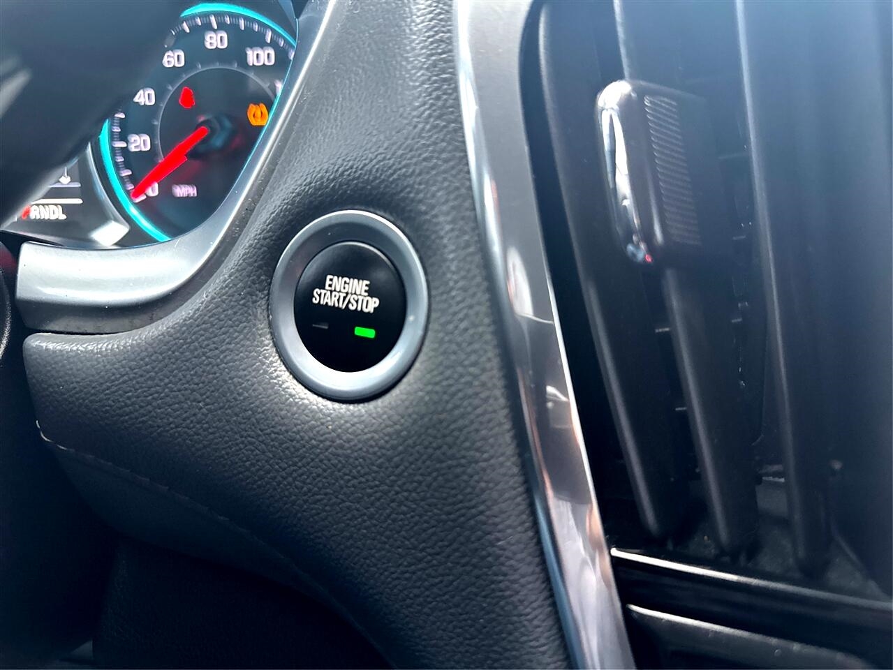 Chevrolet Traverse LT Leather FWD 2019