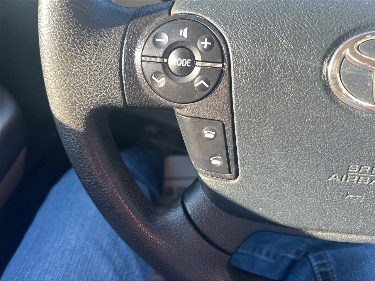 Toyota Tundra Tundra-Grade Double Cab 4.6L 2WD 2013