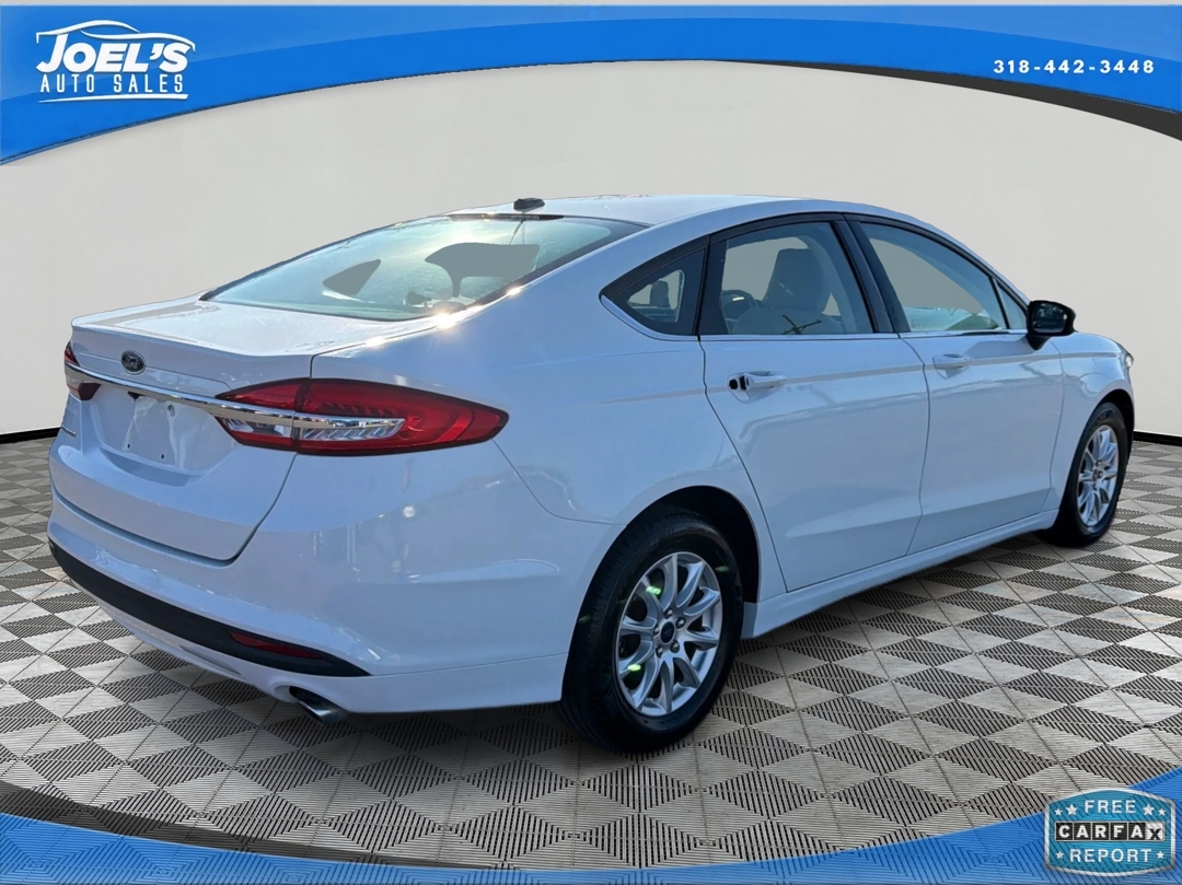 Ford Fusion S 2018