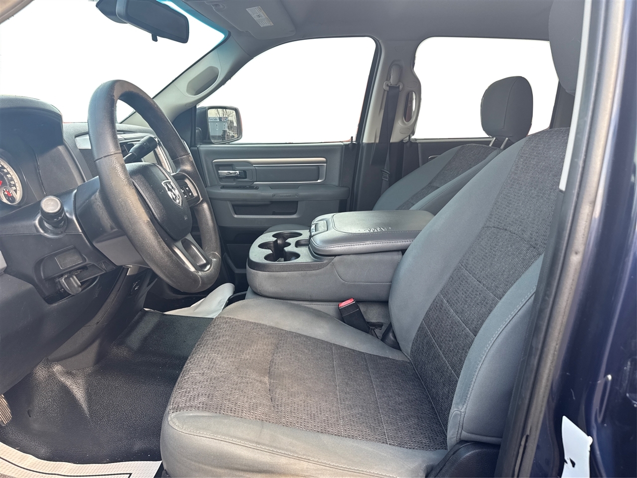 RAM 2500 SLT Crew Cab SWB 4WD 2016