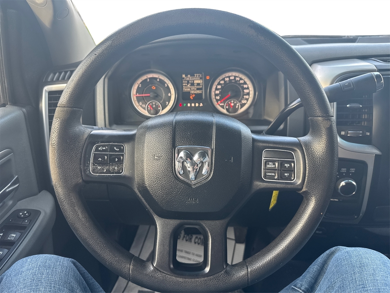 RAM 2500 SLT Crew Cab SWB 4WD 2016