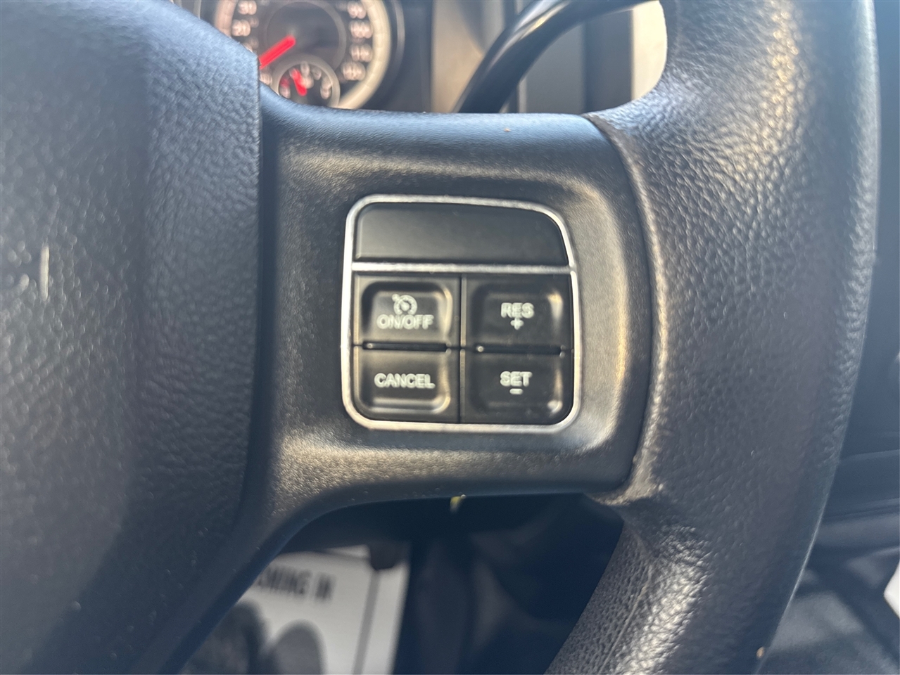 RAM 2500 SLT Crew Cab SWB 4WD 2016