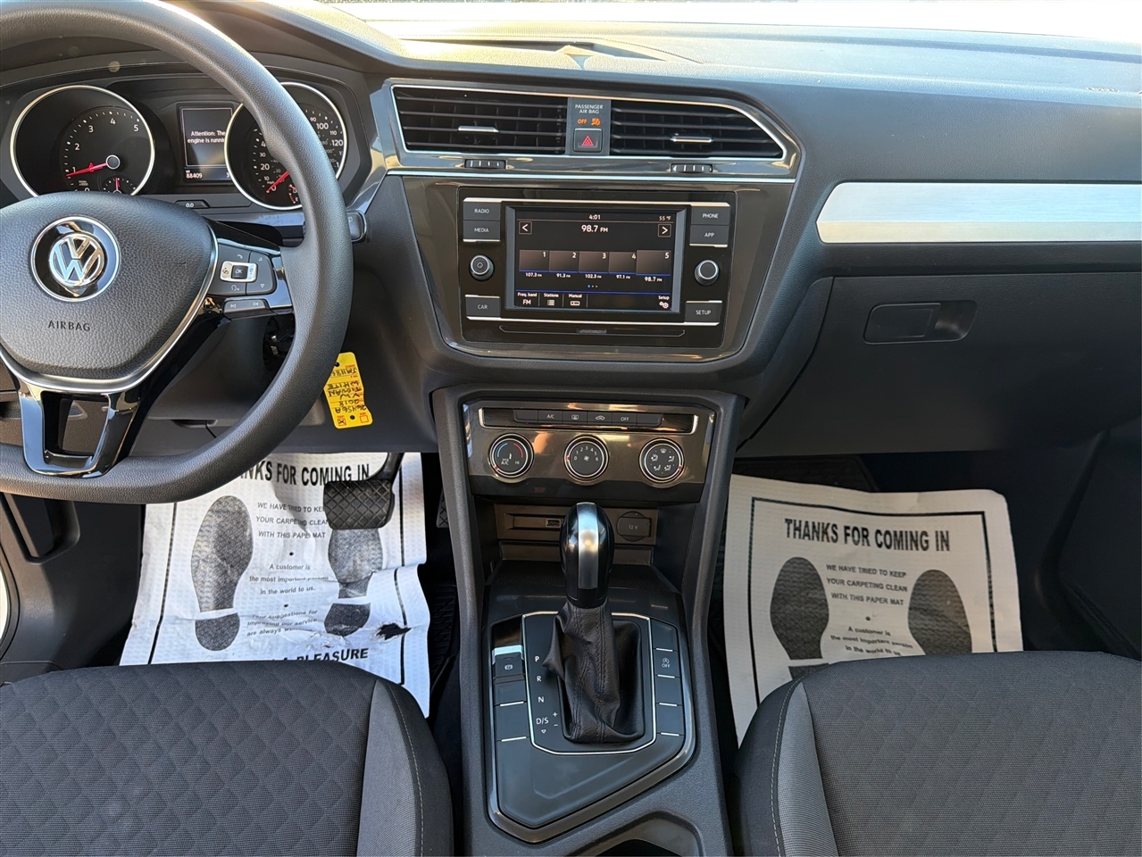 Volkswagen Tiguan S 2018