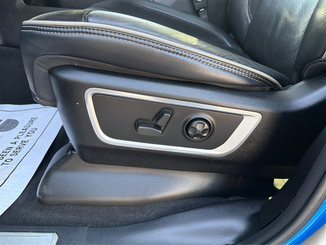 RAM 1500 Laramie Crew Cab SWB 4WD 2021