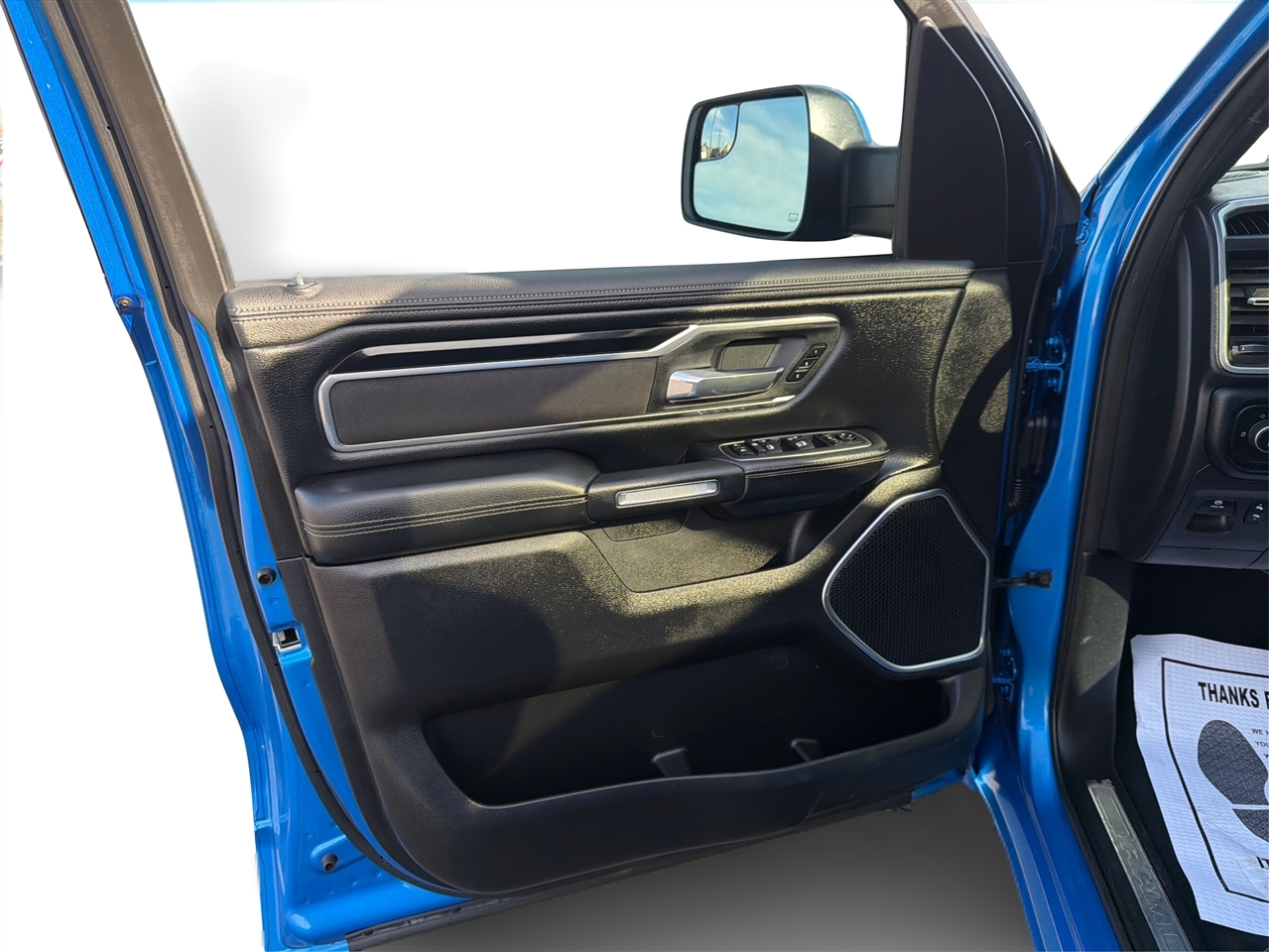 RAM 1500 Laramie Crew Cab SWB 4WD 2021