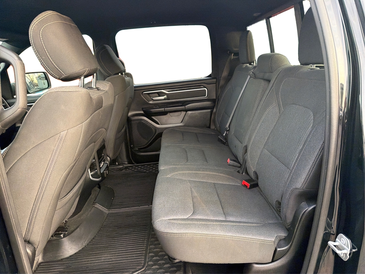 RAM 1500 Big Horn Crew Cab SWB 4WD 2020