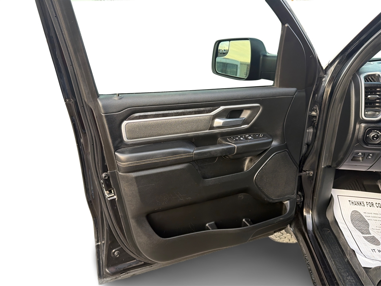 RAM 1500 Big Horn Crew Cab SWB 4WD 2020