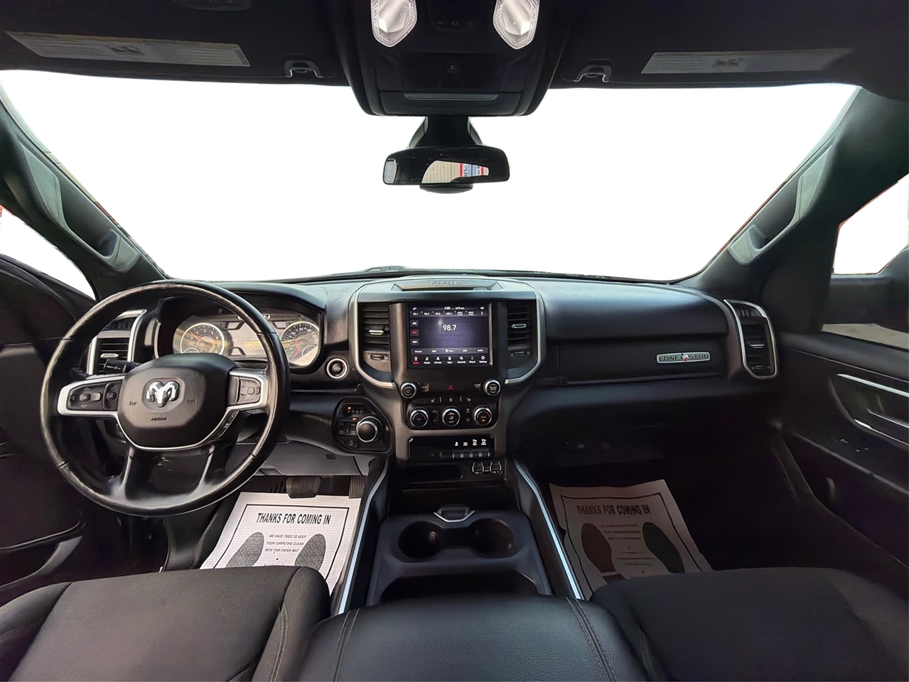 RAM 1500 Big Horn Crew Cab SWB 4WD 2020