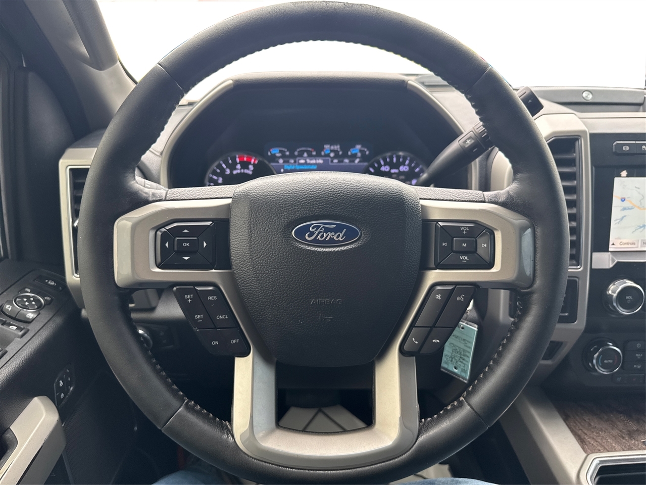 Ford F-350 SD Platinum Crew Cab 4WD 2019